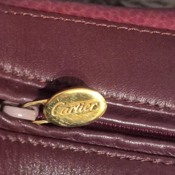 Elegant cartier Leather crossbody Bag - Picture 11 of 16